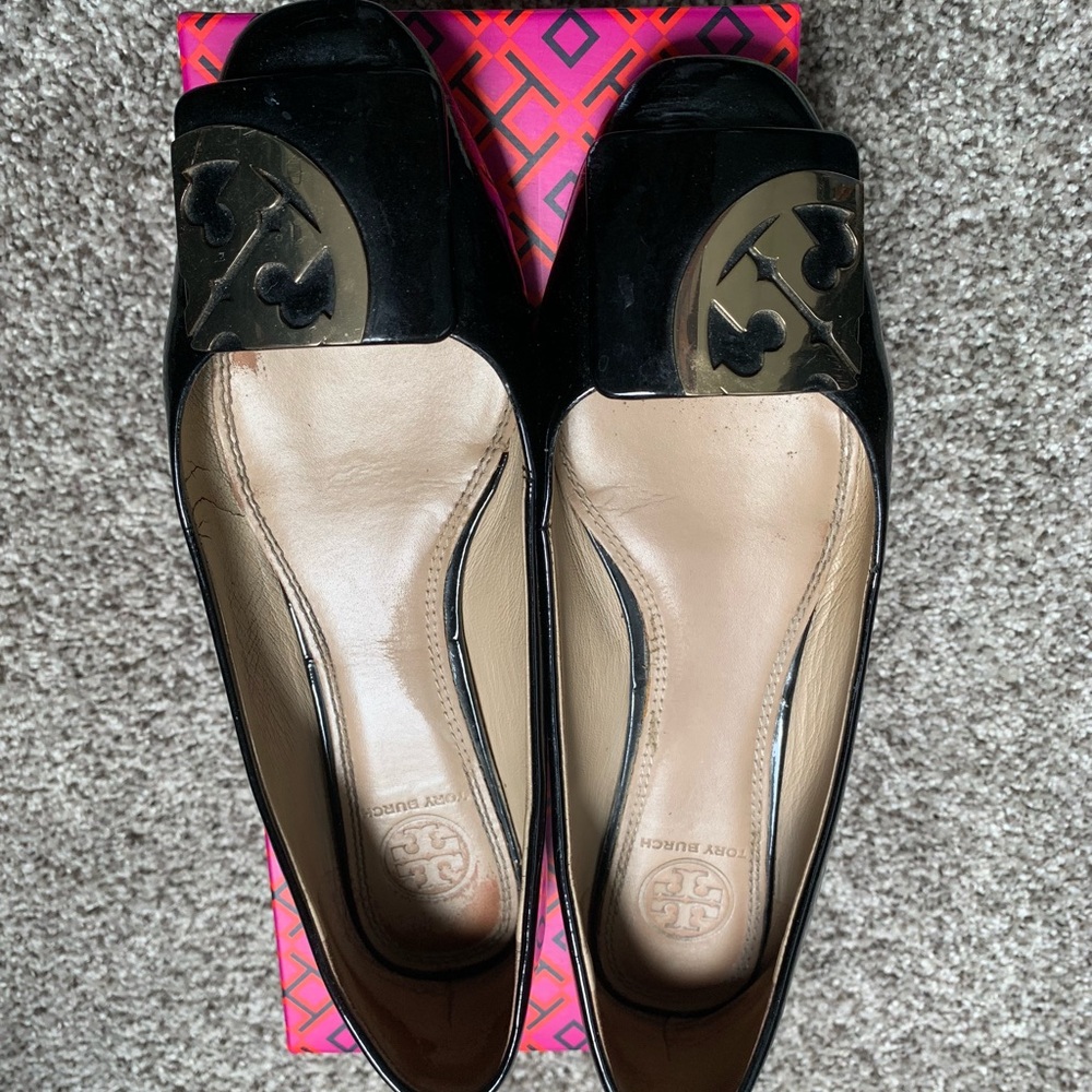 BLack patent leather Tory Burch flats